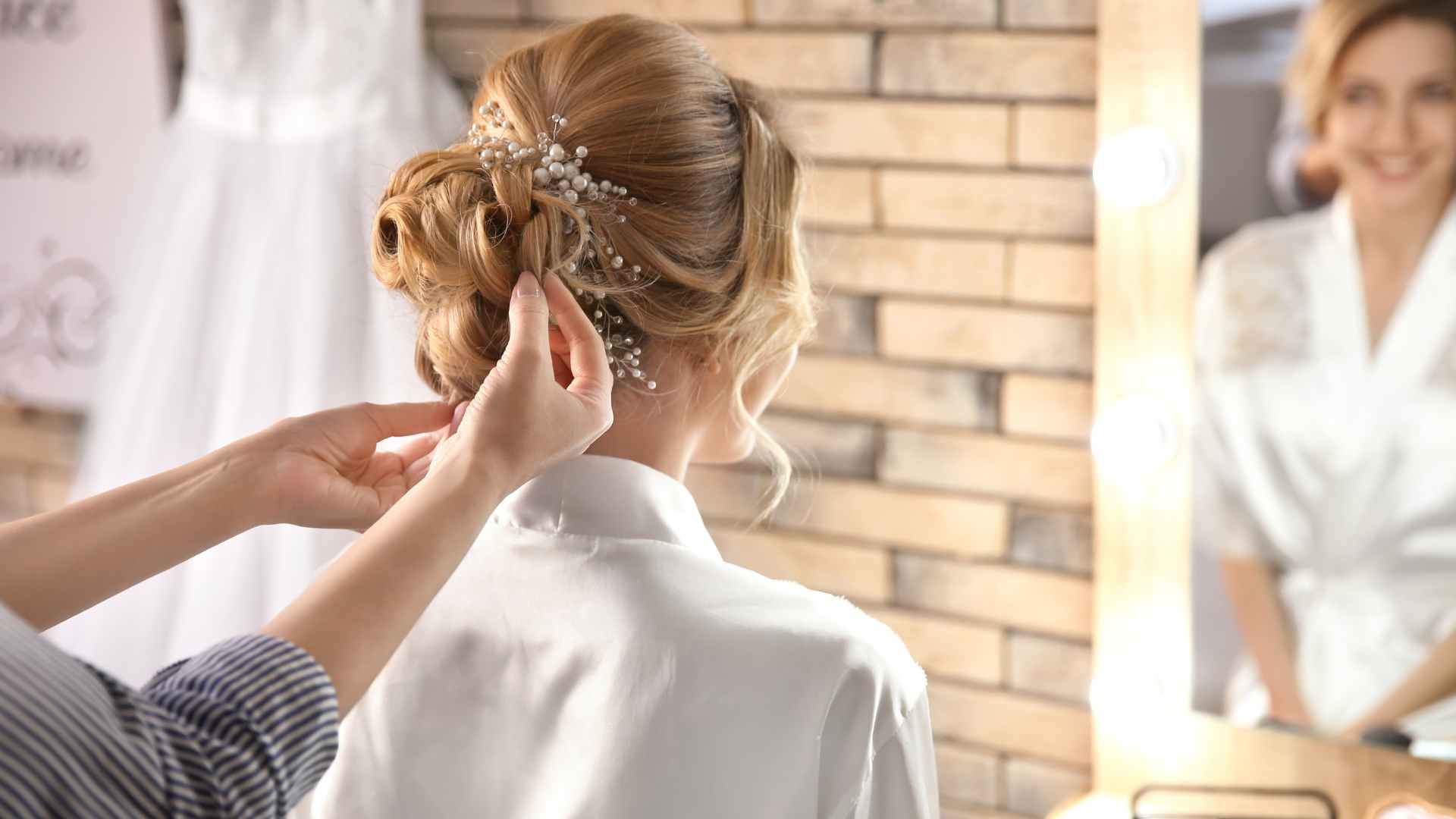 bridal hairstyle jewelled hair band