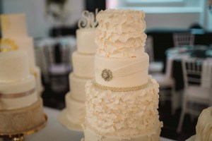 Melbourne reception wedding cake