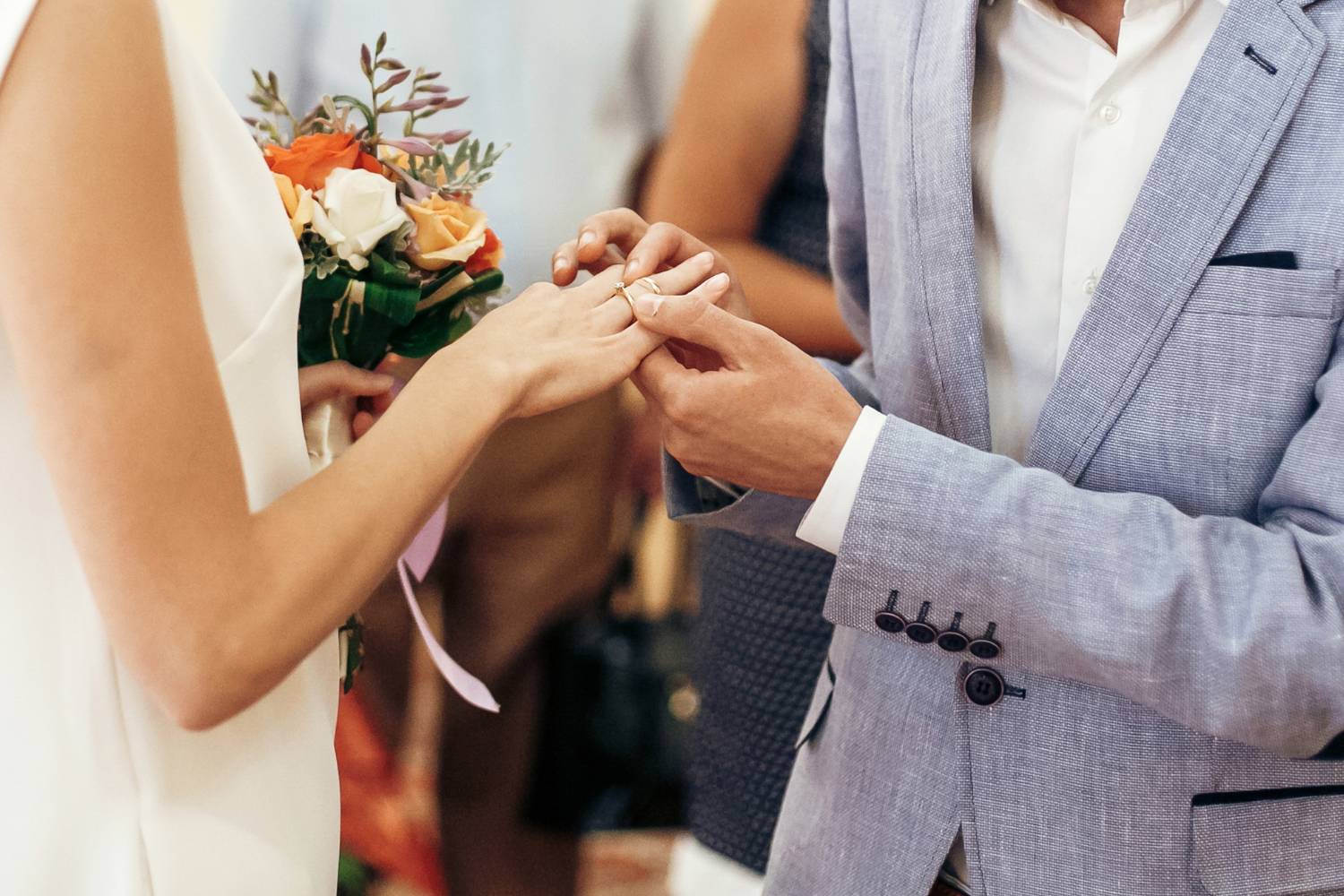incorporating cultural traditions into modern weddings 2