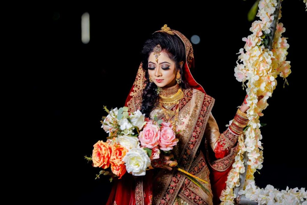 What Do Indian Brides Wear?