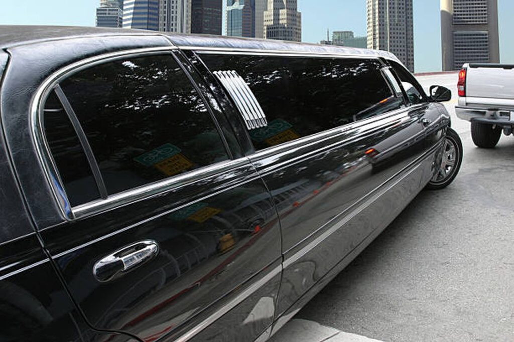 What Are The Pros And Cons Of Hiring A Limo Service?