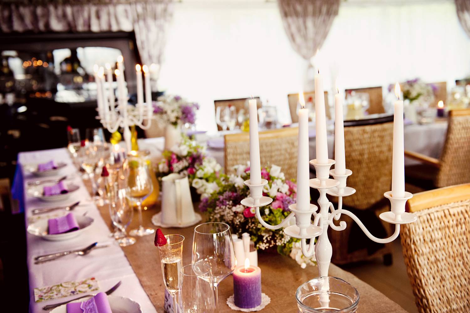 transforming your venue with minimal decor 2