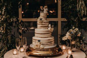 unique wedding cake ideas beyond the traditional