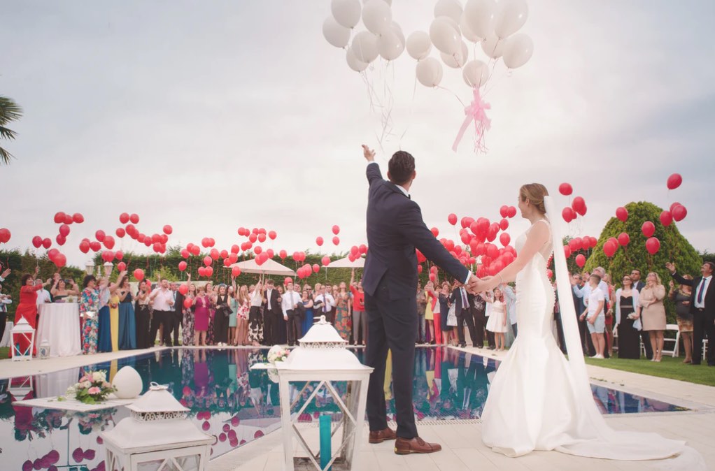 How Do You Announce The Newlyweds During The Grand Entrance?